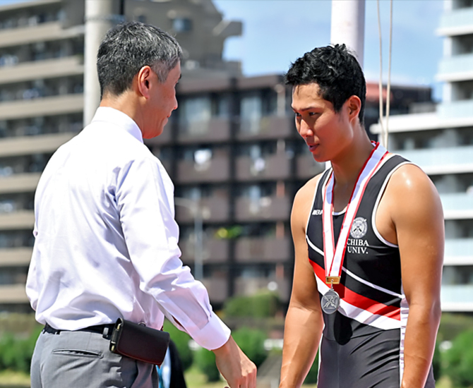 第52回全日本大学ローイング選手権大会 準優勝 共生応用化学コース4年羽賀直喜さん